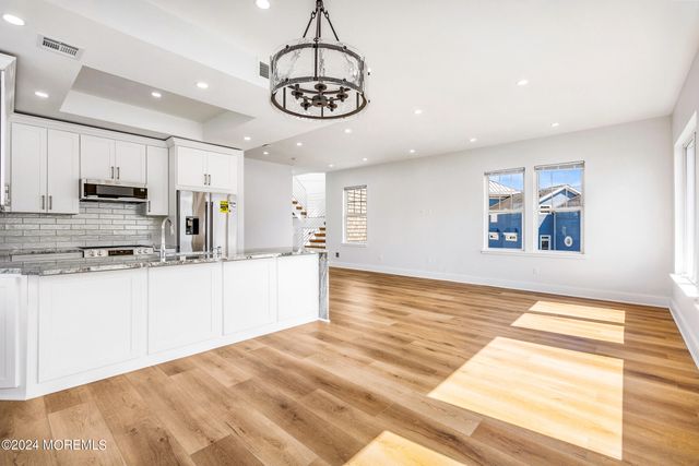 10 Via Ripa Way 2, Sea Bright, NJ 07760