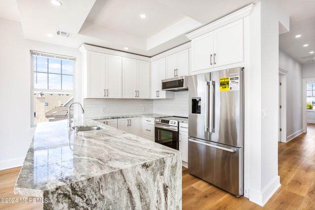 10 Via Ripa Way 2, Sea Bright, NJ 07760