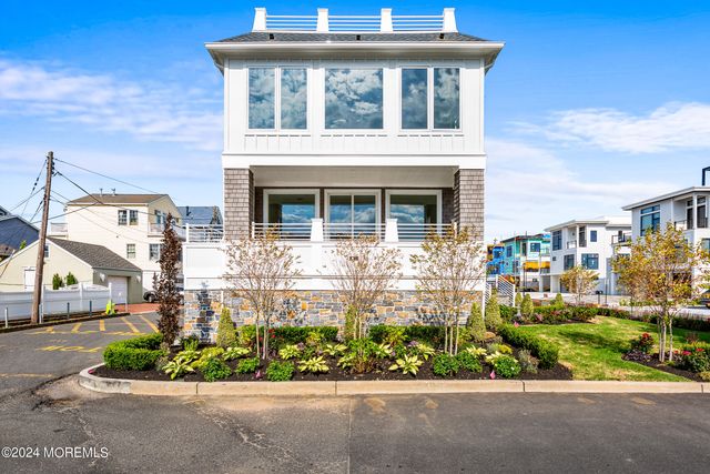 10 Via Ripa Way 2, Sea Bright, NJ 07760