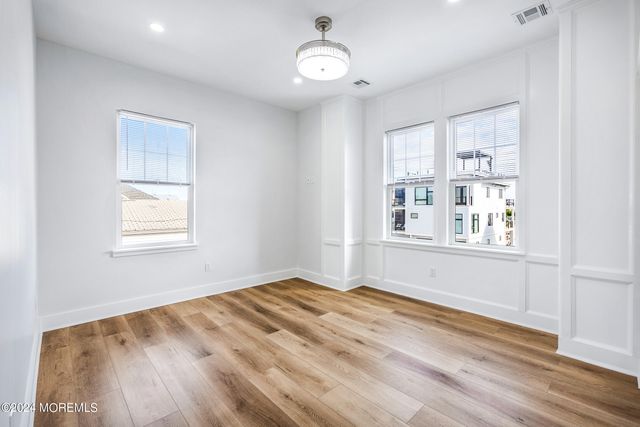 10 Via Ripa Way 2, Sea Bright, NJ 07760