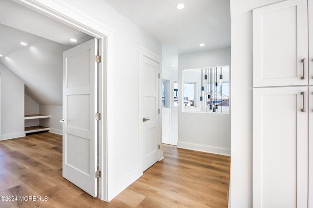 10 Via Ripa Way 2, Sea Bright, NJ 07760