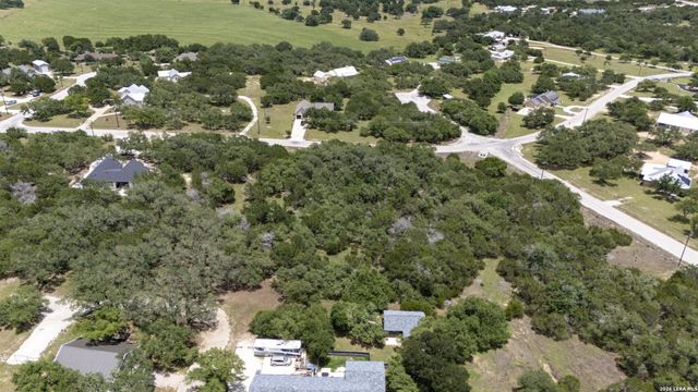 1061 Cielo Springs Dr, Blanco, TX 78606