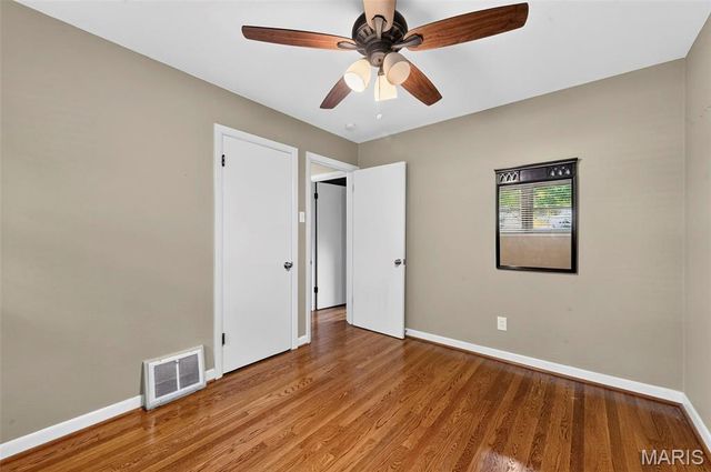2898 Lesmer Court, Overland, MO 63114