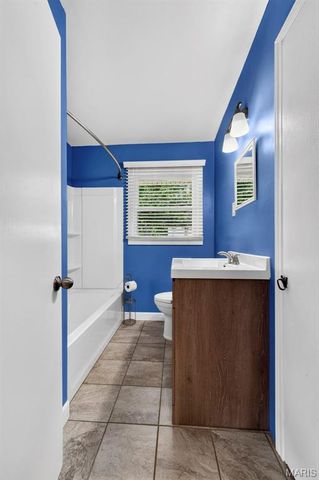2898 Lesmer Court, Overland, MO 63114