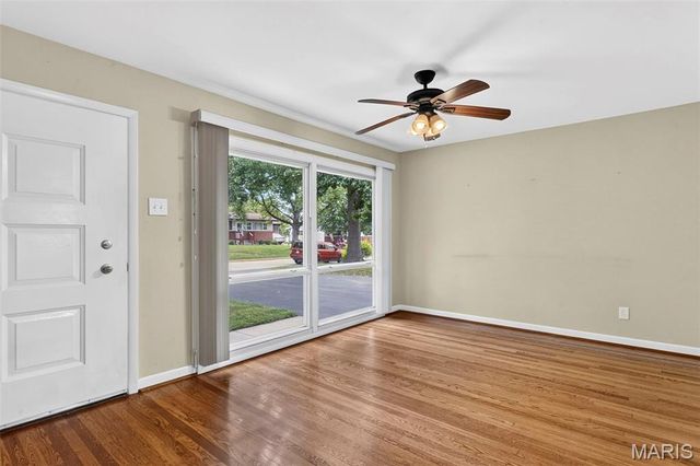 2898 Lesmer Court, Overland, MO 63114