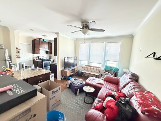 3153 W Augusta Boulevard 3B, Chicago, IL 60622