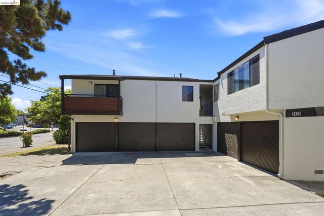 3425 Carlson Blvd, El Cerrito, CA 94530