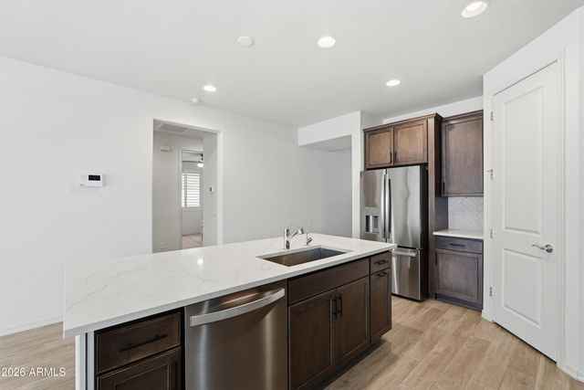 9025 W SAN MIGUEL Avenue, Glendale, AZ 85305