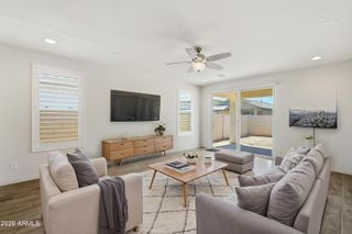 9025 W SAN MIGUEL Avenue, Glendale, AZ 85305