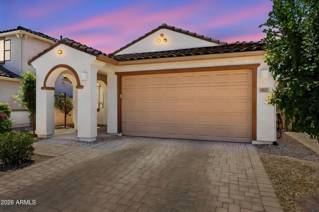 9025 W SAN MIGUEL Avenue, Glendale, AZ 85305 — photo 2