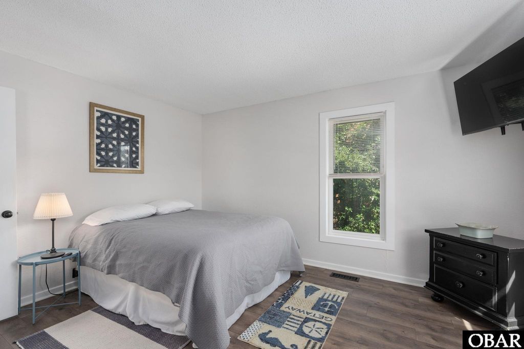 Image 28 of property listing at 115 Trinitie Drive Lot 8, Duck, NC 27959