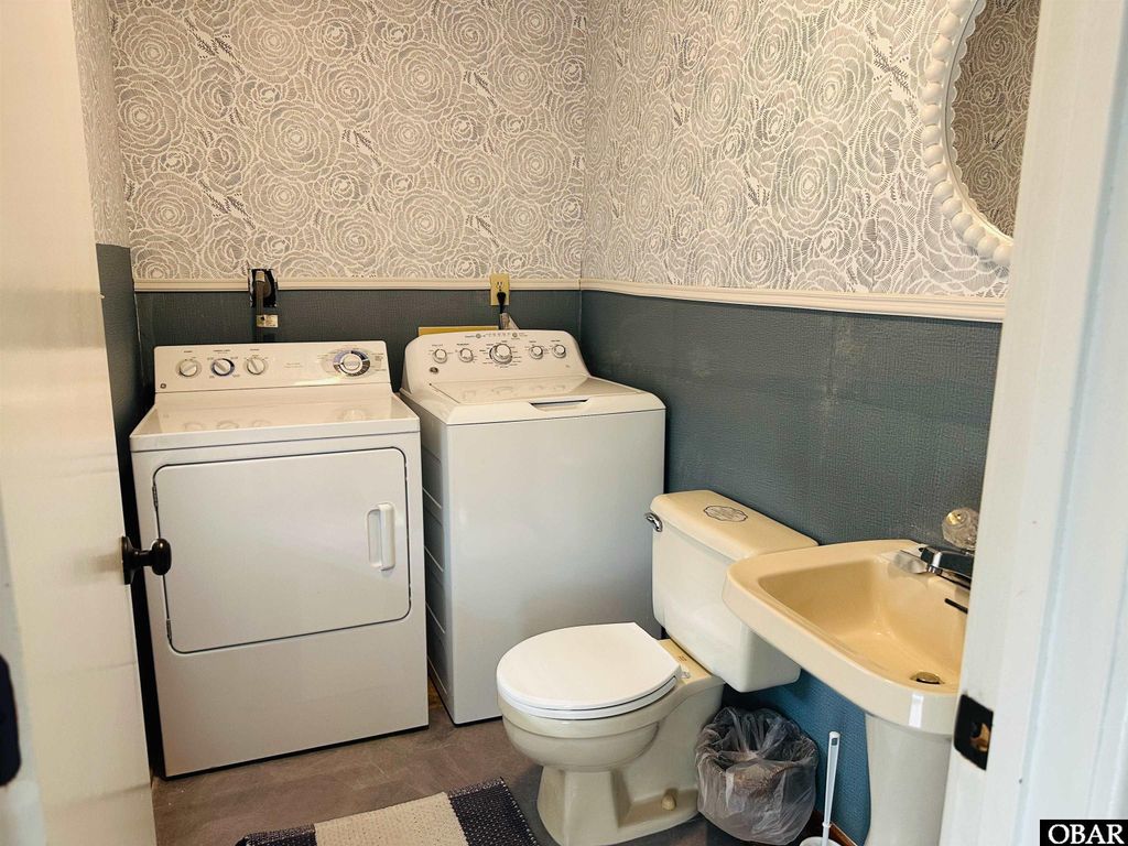 Image 34 of property listing at 115 Trinitie Drive Lot 8, Duck, NC 27959