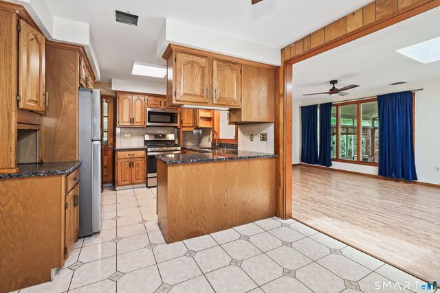 52 Gabriel Drive, Naugatuck, CT 06770