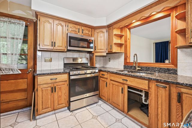 52 Gabriel Drive, Naugatuck, CT 06770