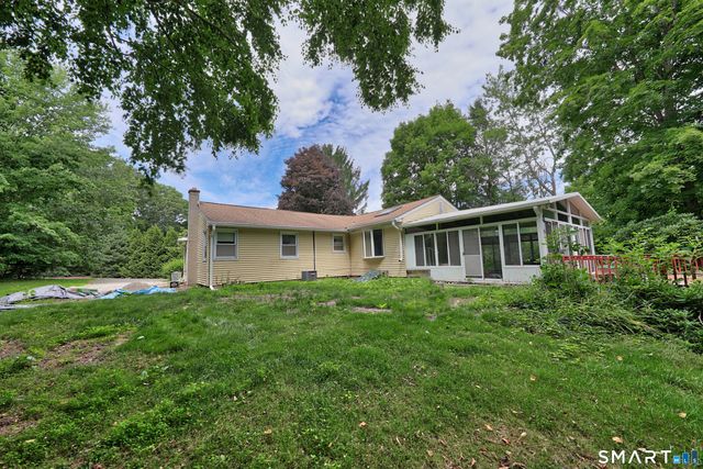 52 Gabriel Drive, Naugatuck, CT 06770