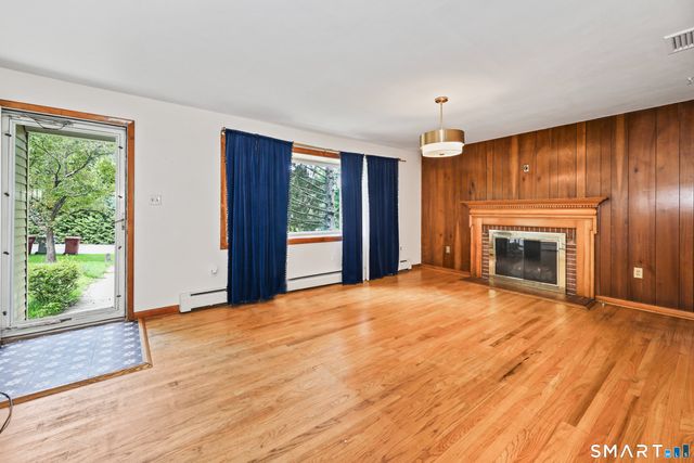 52 Gabriel Drive, Naugatuck, CT 06770