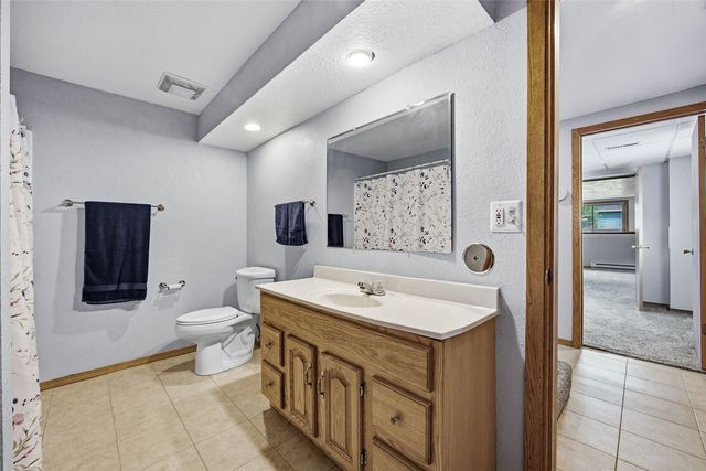 3812 Crestwood Drive NW, Cedar Rapids, IA 52405