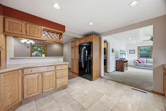 3812 Crestwood Drive NW, Cedar Rapids, IA 52405