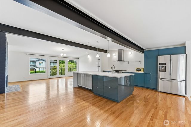 12456 SE 27th Street, Bellevue, WA 98005
