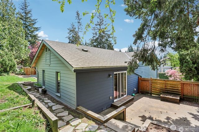 12456 SE 27th Street, Bellevue, WA 98005