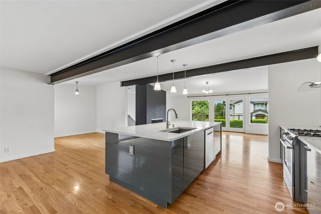 12456 SE 27th Street, Bellevue, WA 98005