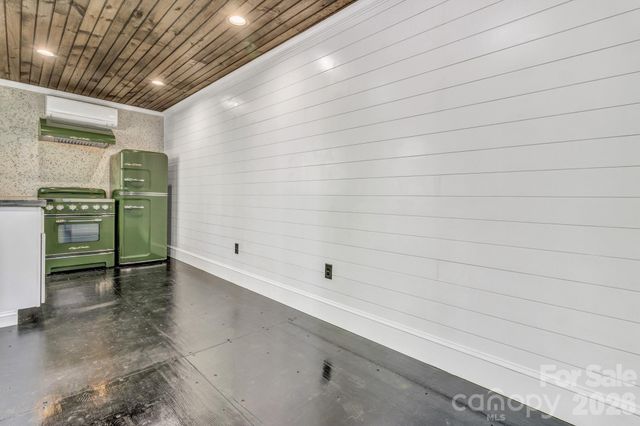 1115 Paint Rock Road, Hot Springs, NC 28743