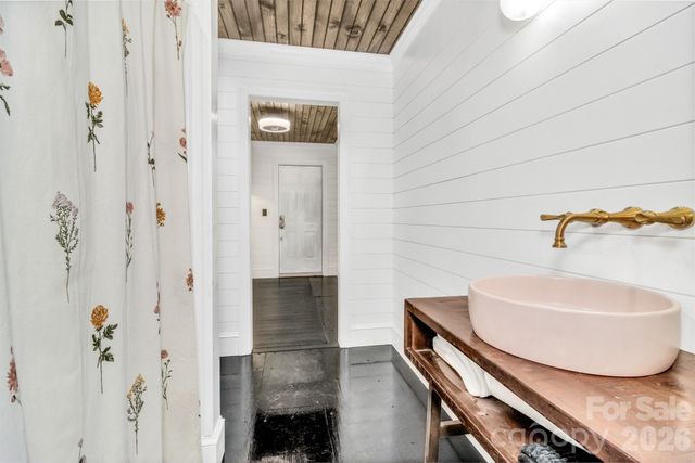 1115 Paint Rock Road, Hot Springs, NC 28743