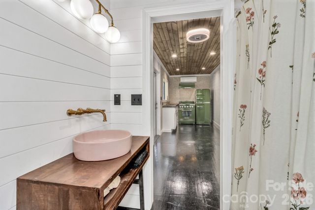 1115 Paint Rock Road, Hot Springs, NC 28743