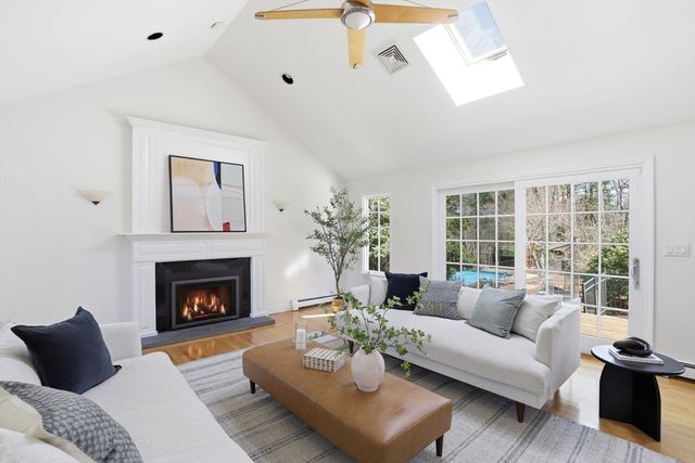 15 Grist Mill Ln, Pembroke, MA 02359