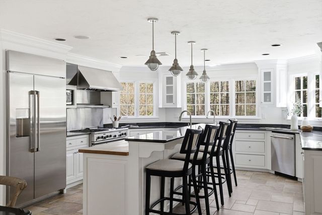 15 Grist Mill Ln, Pembroke, MA 02359