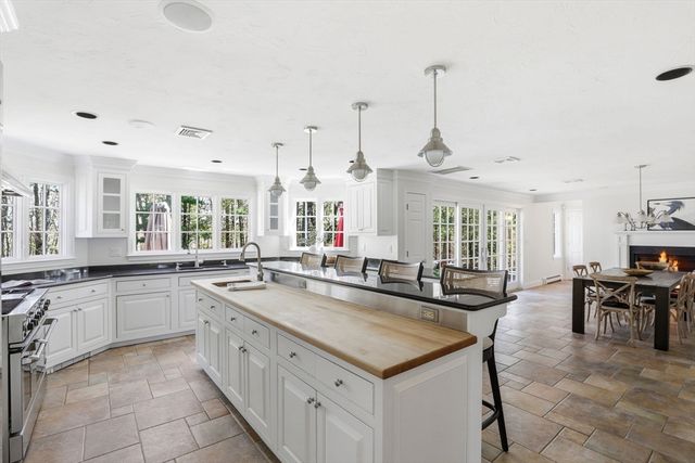 15 Grist Mill Ln, Pembroke, MA 02359