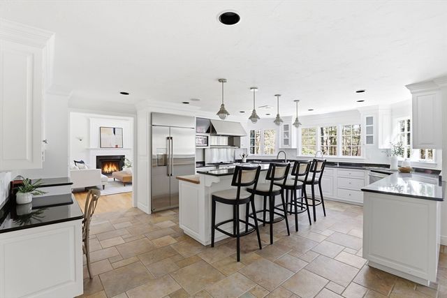 15 Grist Mill Ln, Pembroke, MA 02359