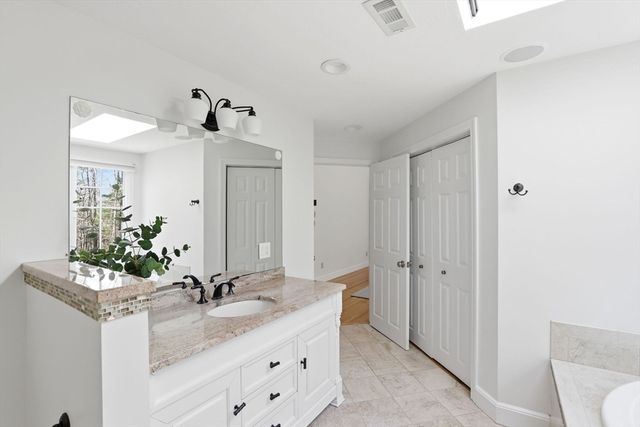 15 Grist Mill Ln, Pembroke, MA 02359