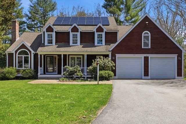 15 Grist Mill Ln, Pembroke, MA 02359