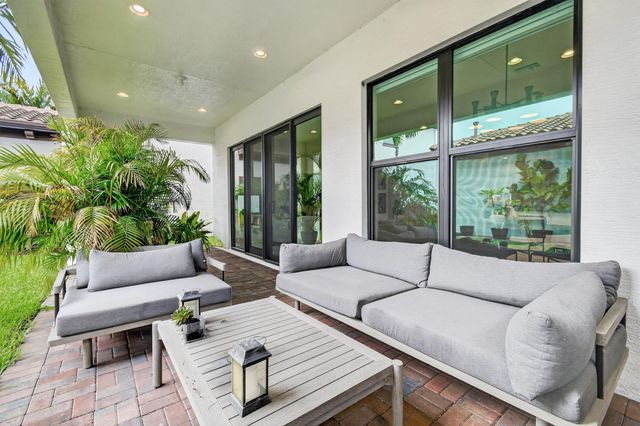 13279 Machiavelli Way, Palm Beach Gardens, FL 33418