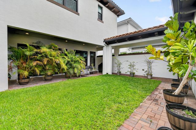 13279 Machiavelli Way, Palm Beach Gardens, FL 33418