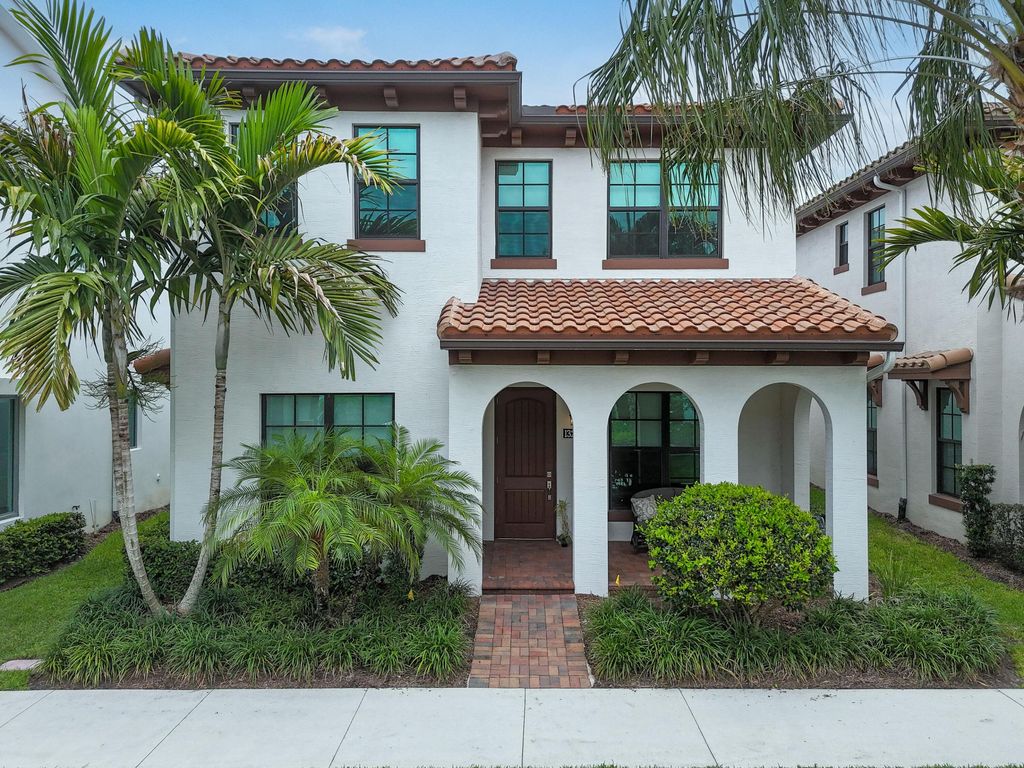 13279 Machiavelli Way, Palm Beach Gardens, FL 33418