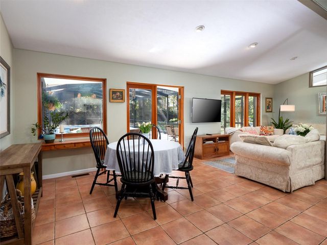 3311 NW 18TH AVENUE, Gainesville, FL 32605