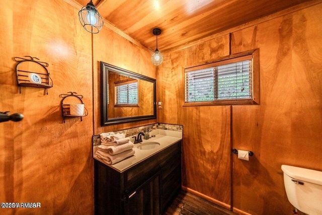 3396 NAVAJO Drive, Overgaard, AZ 85933