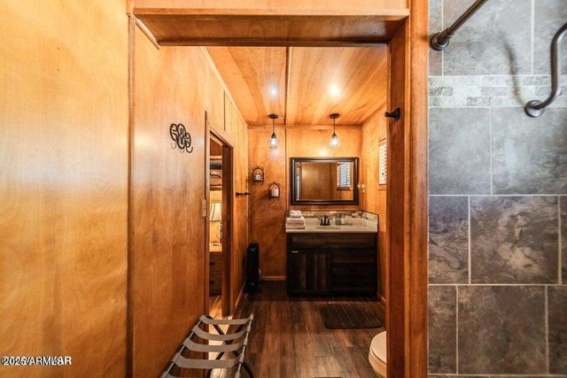 3396 NAVAJO Drive, Overgaard, AZ 85933