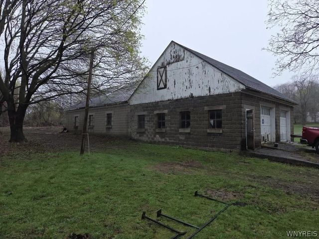 6401 East Avon Lima Road, Avon, NY 14414