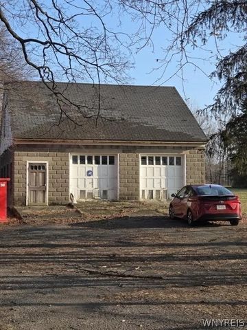 6401 East Avon Lima Road, Avon, NY 14414