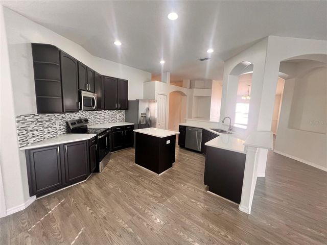 3930 LAKESIDE RESERVE LANE, Orlando, FL 32810