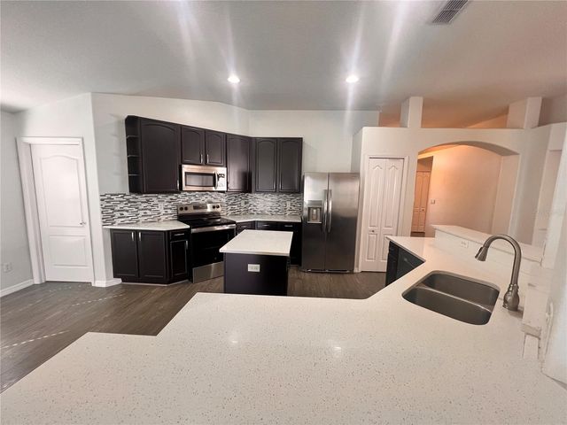 3930 LAKESIDE RESERVE LANE, Orlando, FL 32810