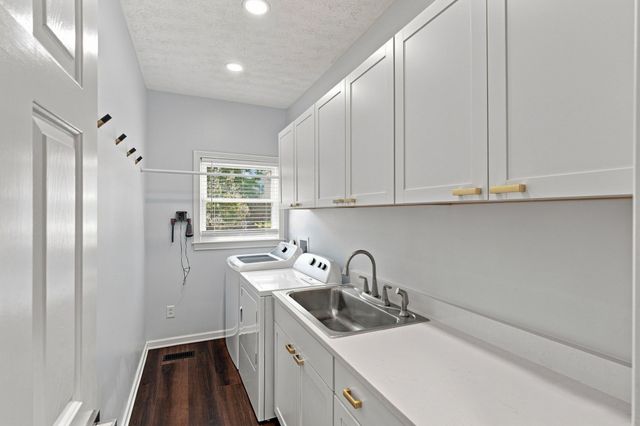 1004 Cross Creek Ct, Hendersonville, TN 37075