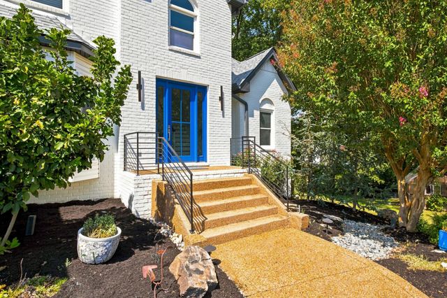 1004 Cross Creek Ct, Hendersonville, TN 37075