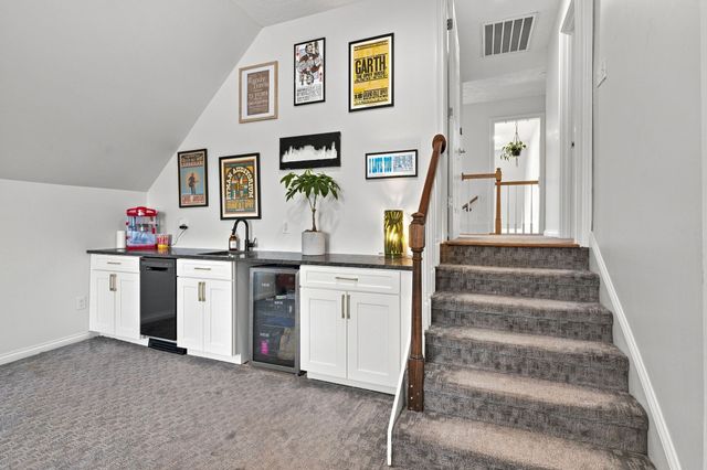 1004 Cross Creek Ct, Hendersonville, TN 37075