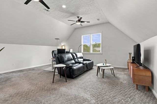 1004 Cross Creek Ct, Hendersonville, TN 37075