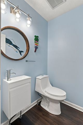 1004 Cross Creek Ct, Hendersonville, TN 37075