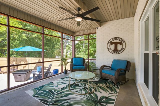 1004 Cross Creek Ct, Hendersonville, TN 37075
